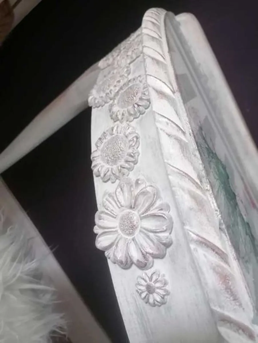 Sonville Console side table - Image 3