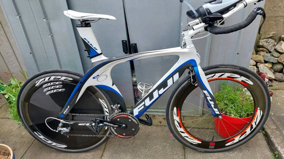 Fuji D6 Triathlon Bike - Image 4