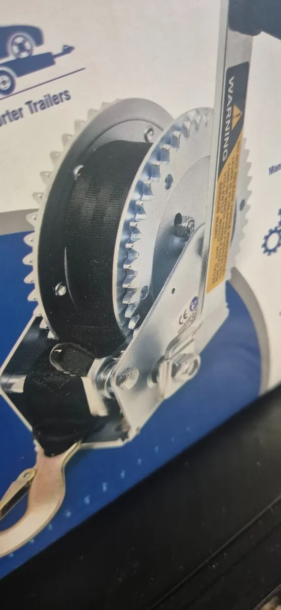€69  Heavy duty winch for 19ft lake boats - Image 1