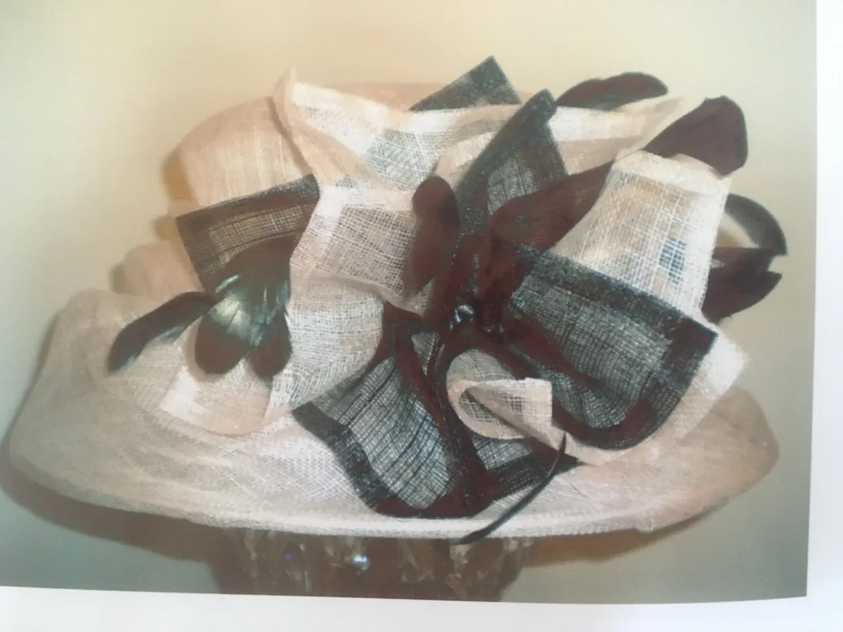 Ladies Wedding Hats - Image 4