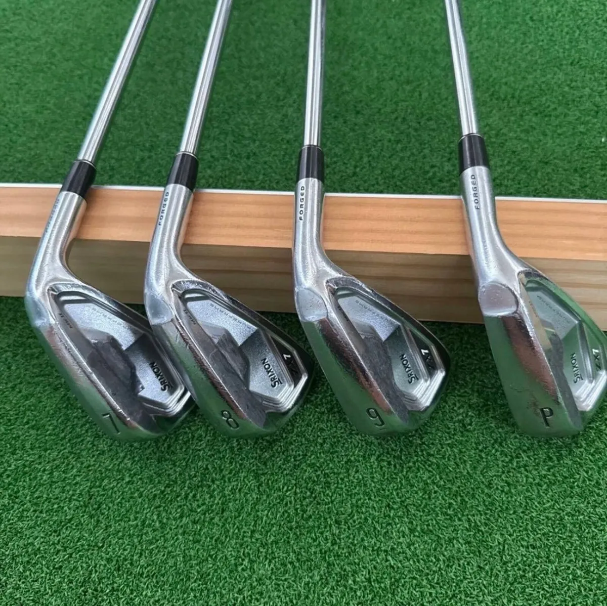 Srixon ZX 7 mkii irons 4-PW - Image 3