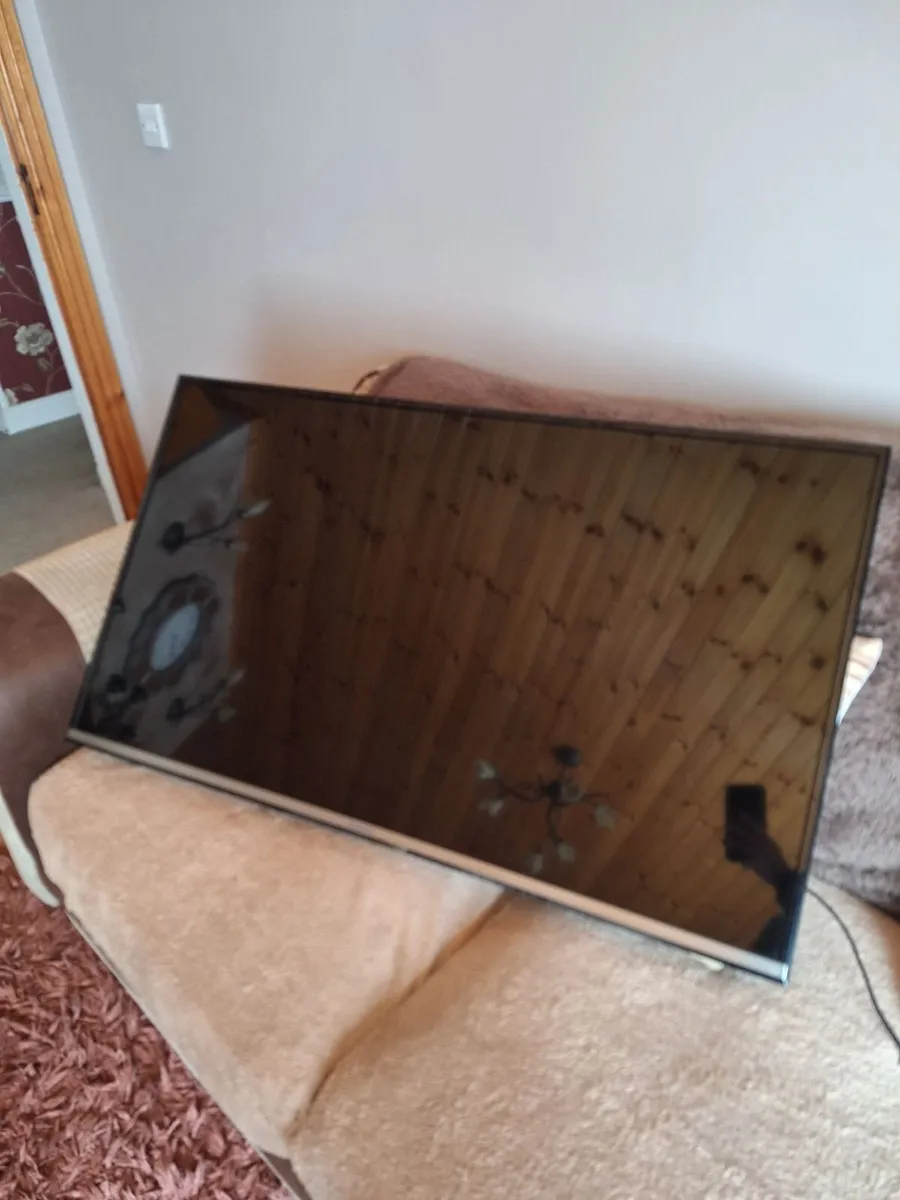 Tv - Image 1