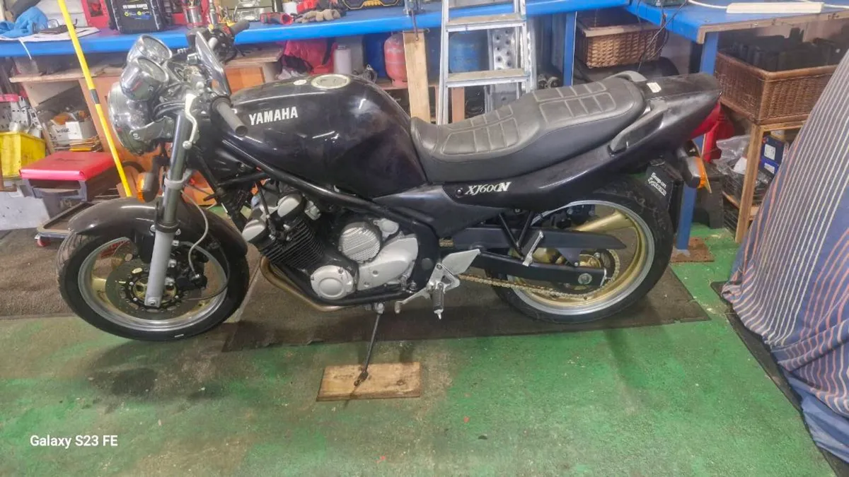 Yamaha XJ600 - Image 1
