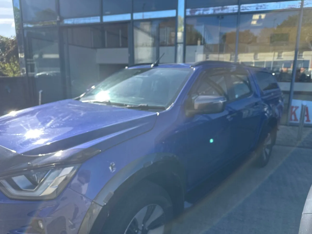D-max - Image 2