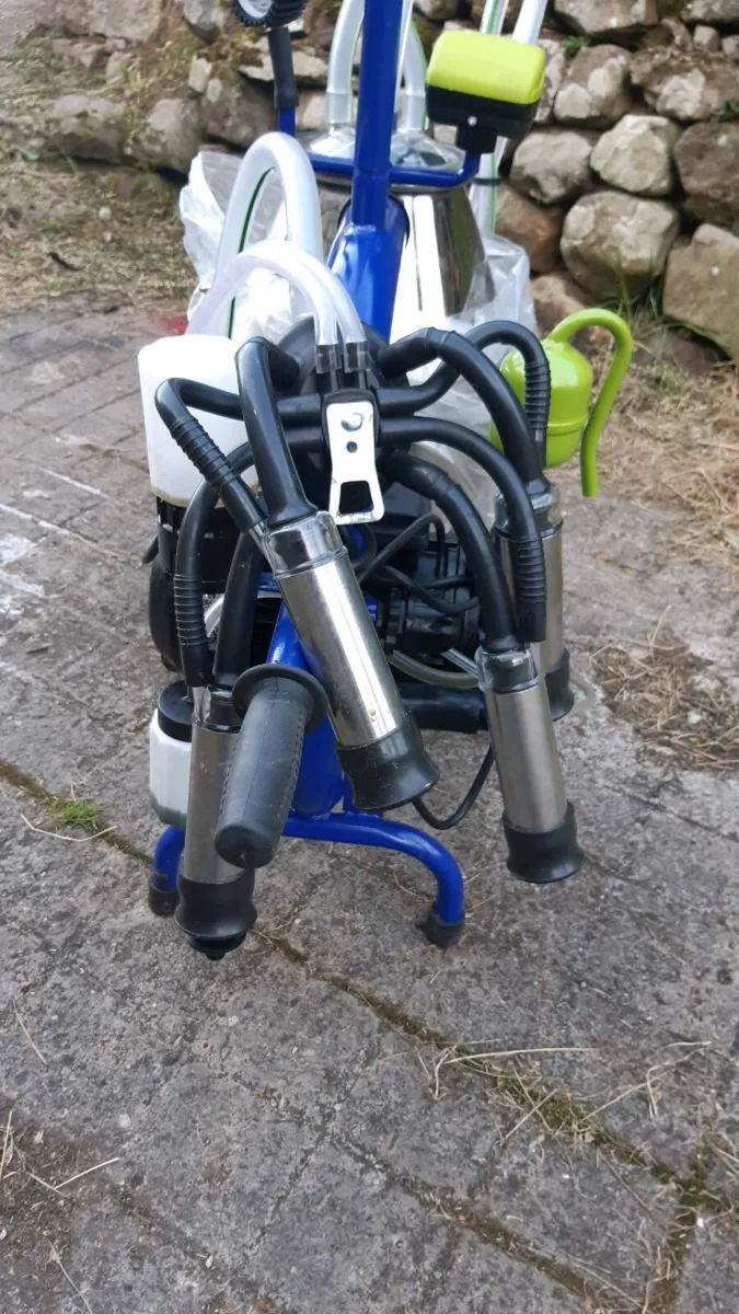 Mobile milking machine - Image 3