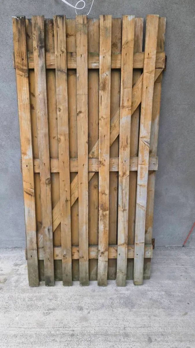 Side gate - Image 3