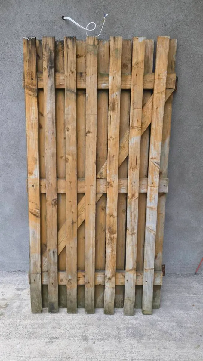 Side gate - Image 4
