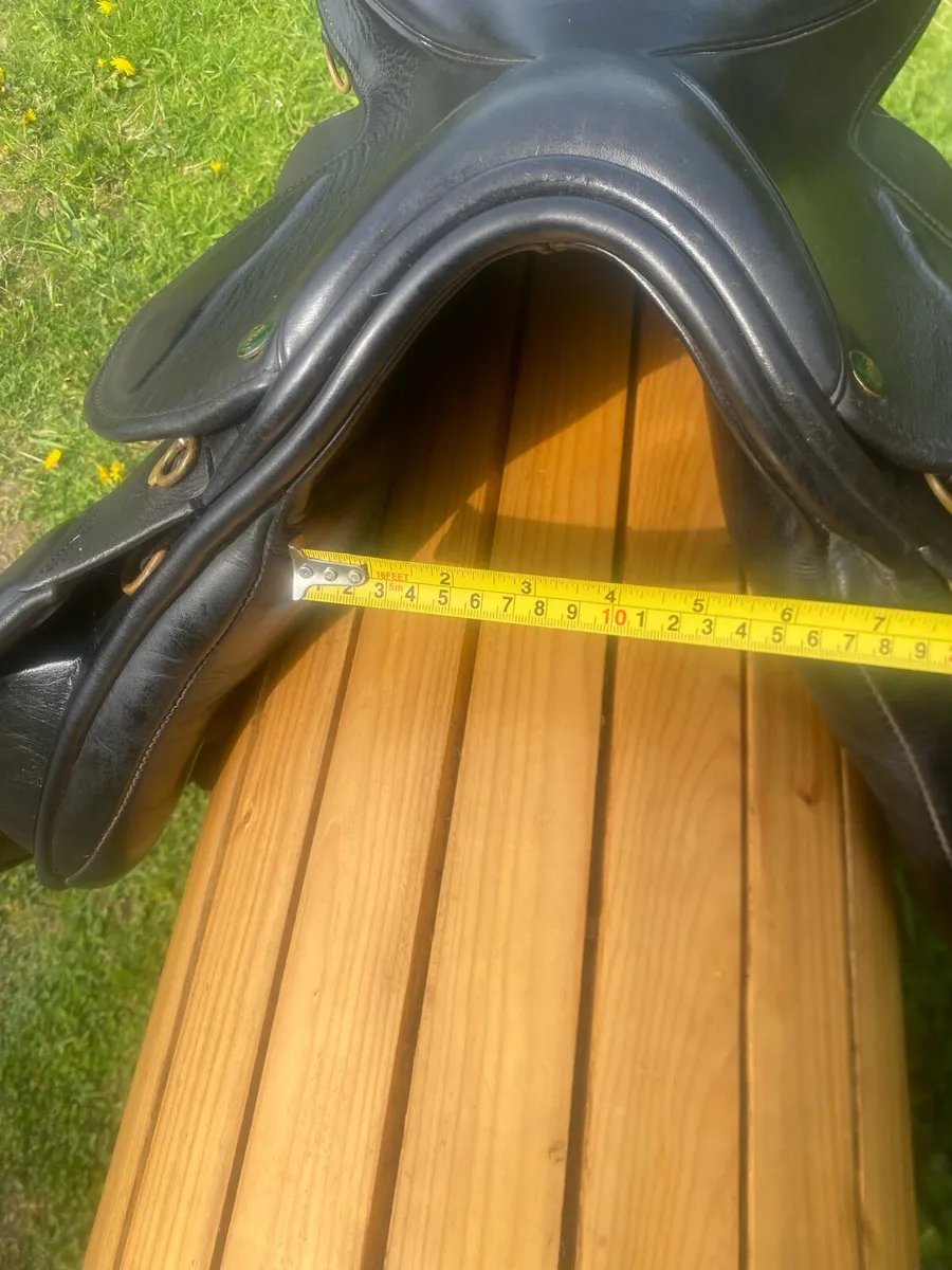 Ideal jump saddle 17.5 black leather - Image 4