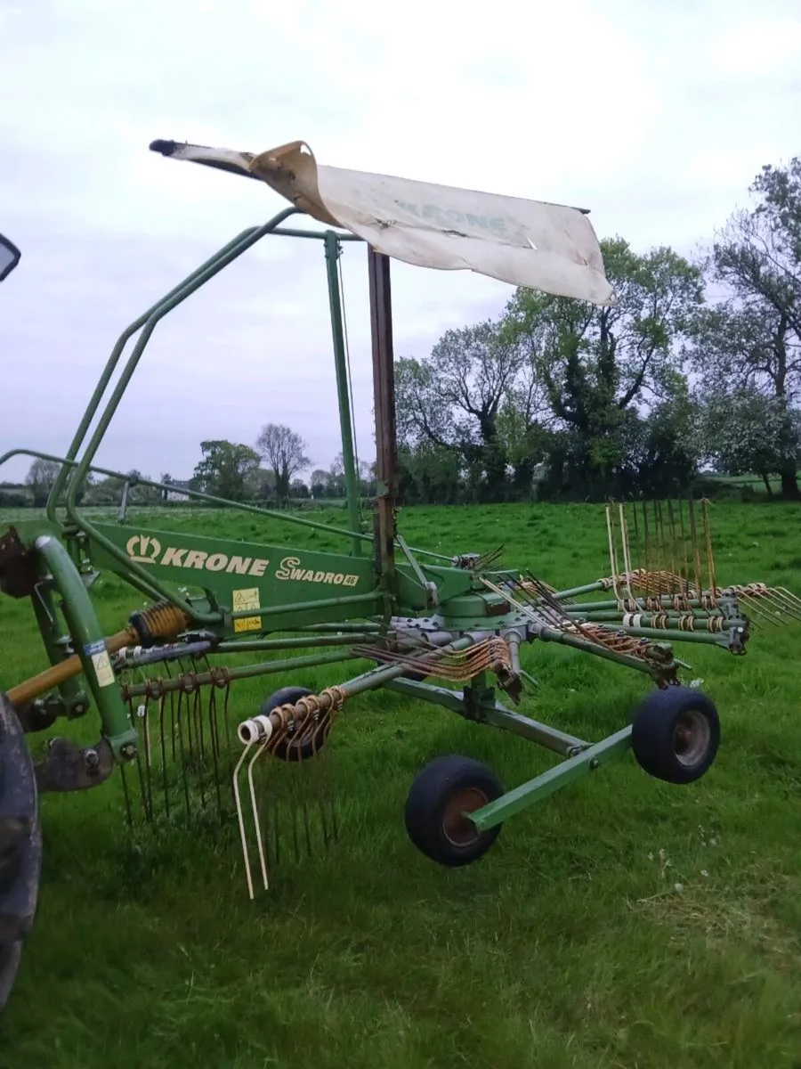 Krone Swadro 46 Single Rotor Rake - Image 1