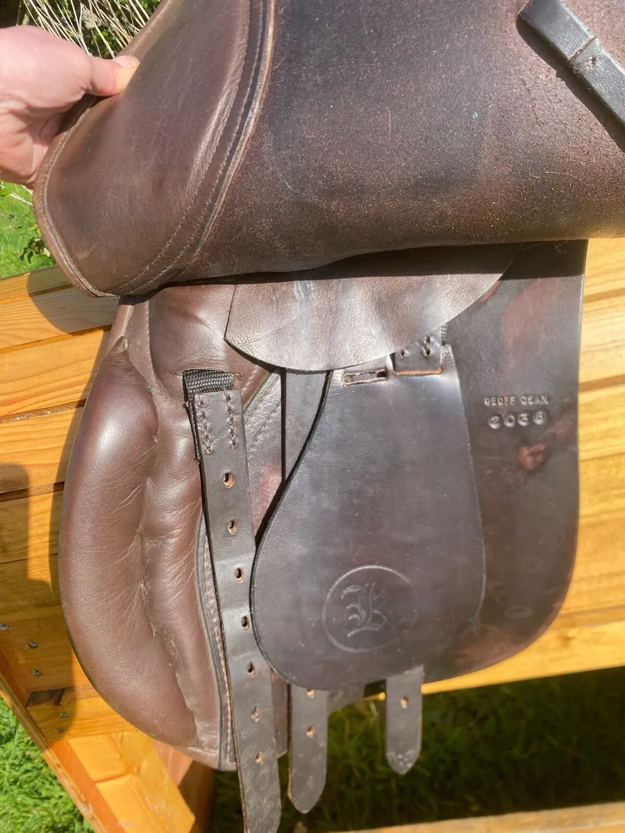 Kings 17” medium brown Leather saddle - Image 4