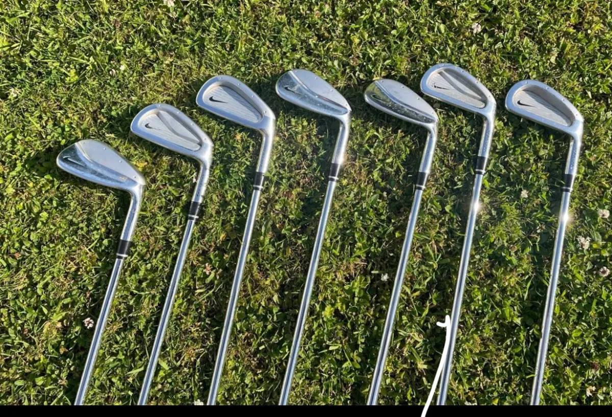 Golf irons - Image 1