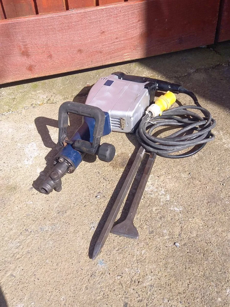 Bosch Concrete Breaker - Image 4