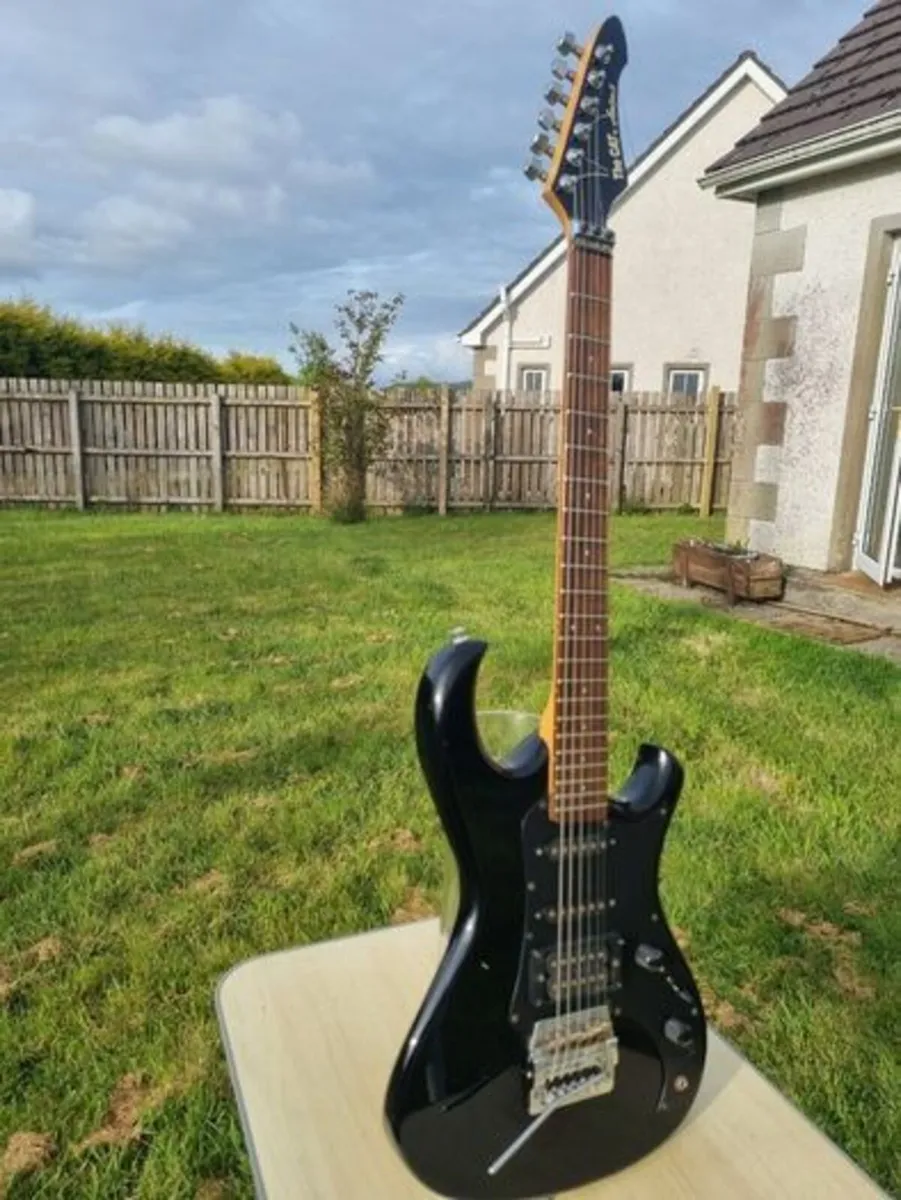 Aria Pro II "The Cat" electric guitar - Image 3