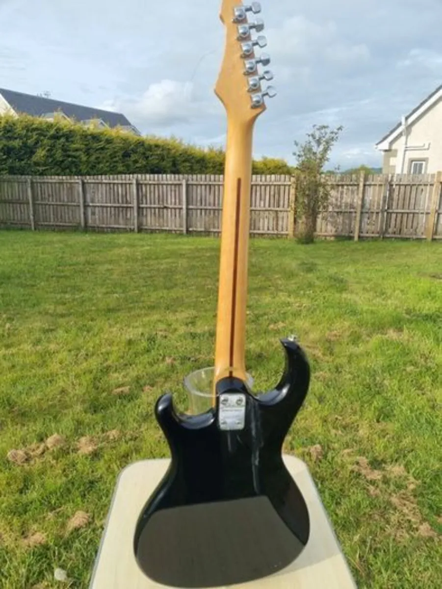 Aria Pro II "The Cat" electric guitar - Image 4