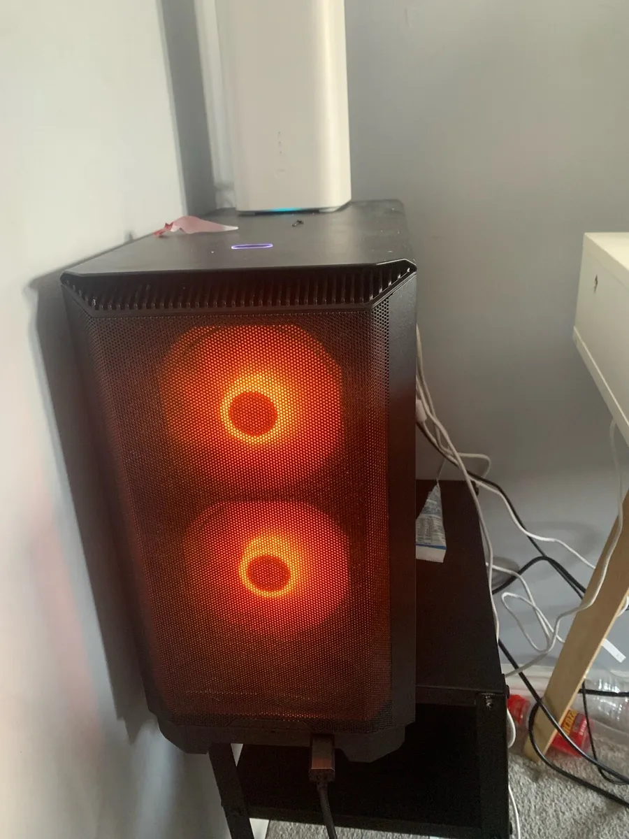 Gaming pc and setup - Image 2
