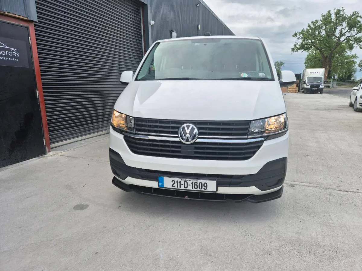 VW Transporter T6 ( automatic !!! ) VAT REGISTERED - Image 1