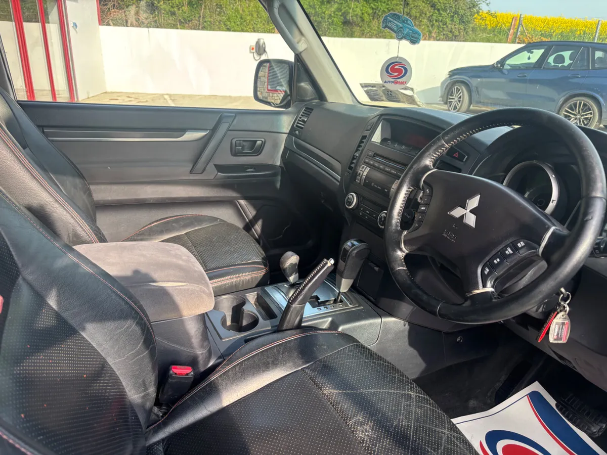 Mitsubishi pajero 2008 - Image 3