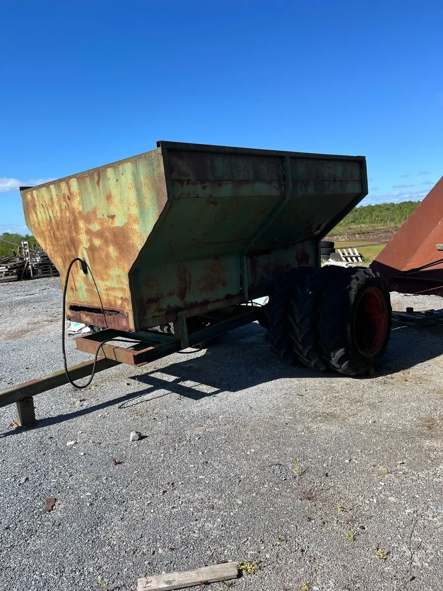 Large tipping bog turf trailer - Image 1