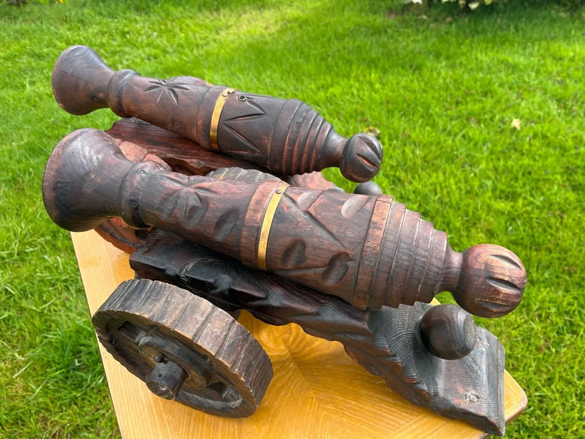 Pair of large Vintage wooden carved cannons - Image 3