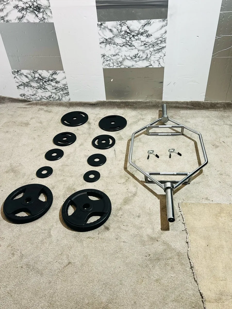Hex bar with 67 KG Olympic weights - Image 3