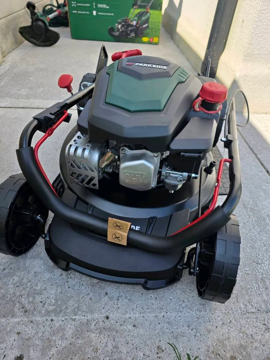 Petrol Lawnmower - Image 4