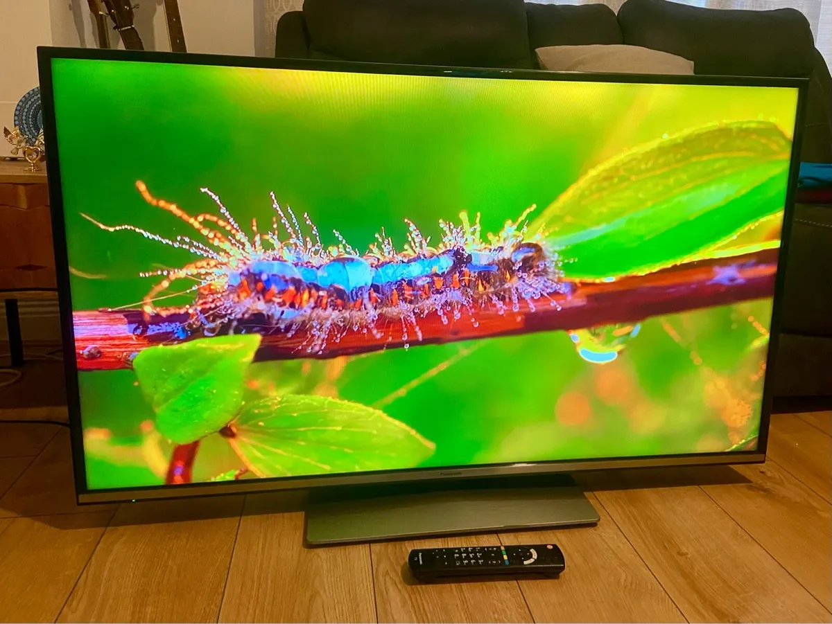 Panasonic 49” 4K Smart TV - Image 2