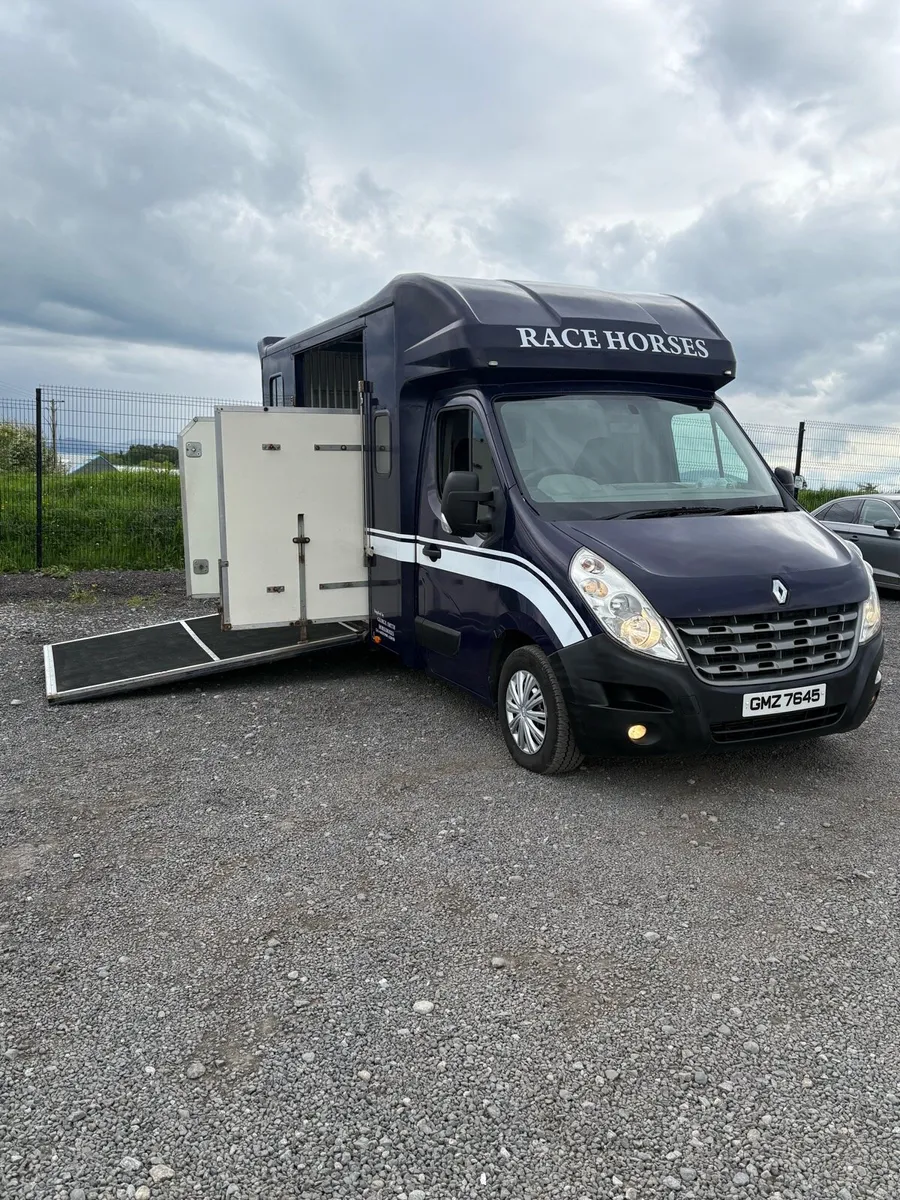 Horse lorry - Image 2