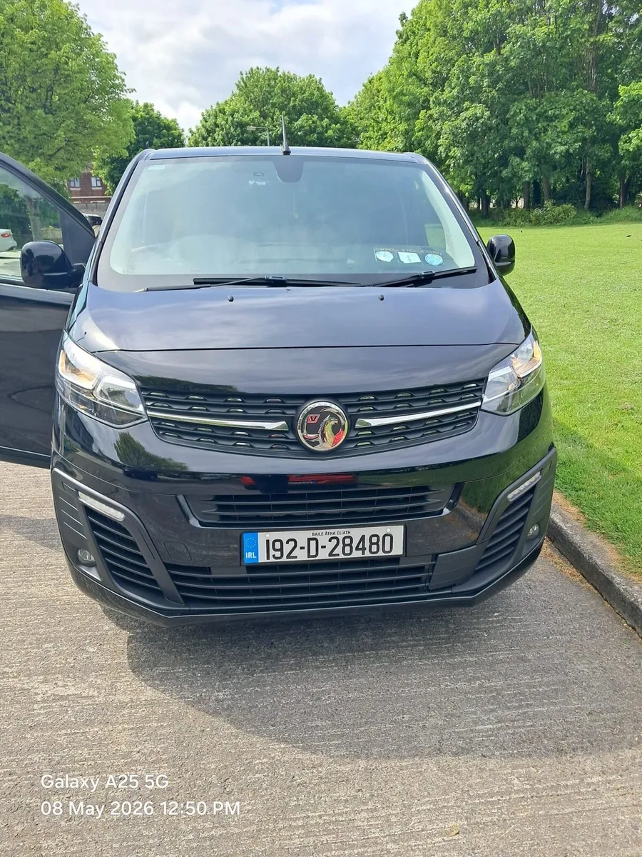 OPEL VIVARO DOE 5/26 TAX 5/26 MINT CONDITION - Image 4