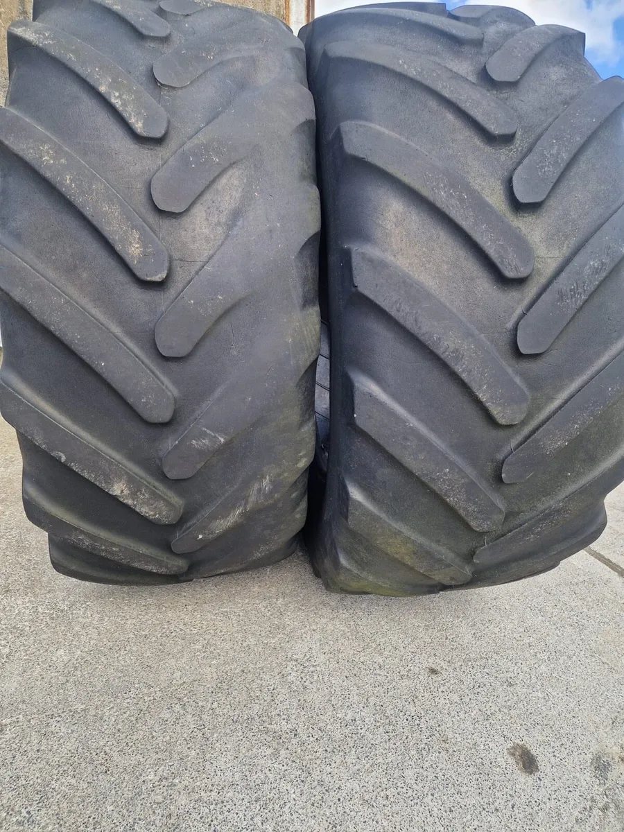 Tractor tyres - Image 1