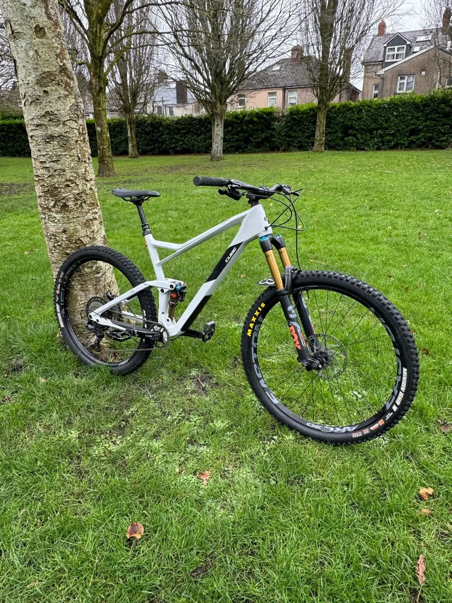 Cube Stereo Race Custom - Image 1