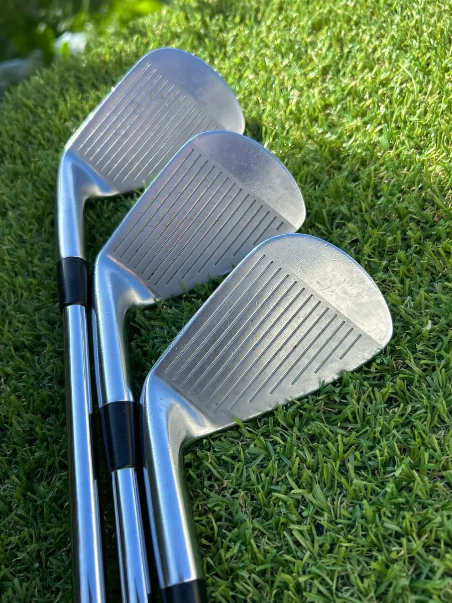 Full set of golf clubs - Image 4