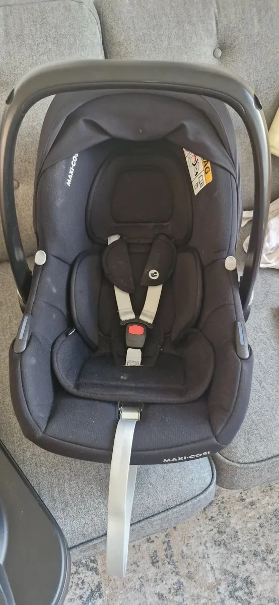 Car seat & base - Image 3