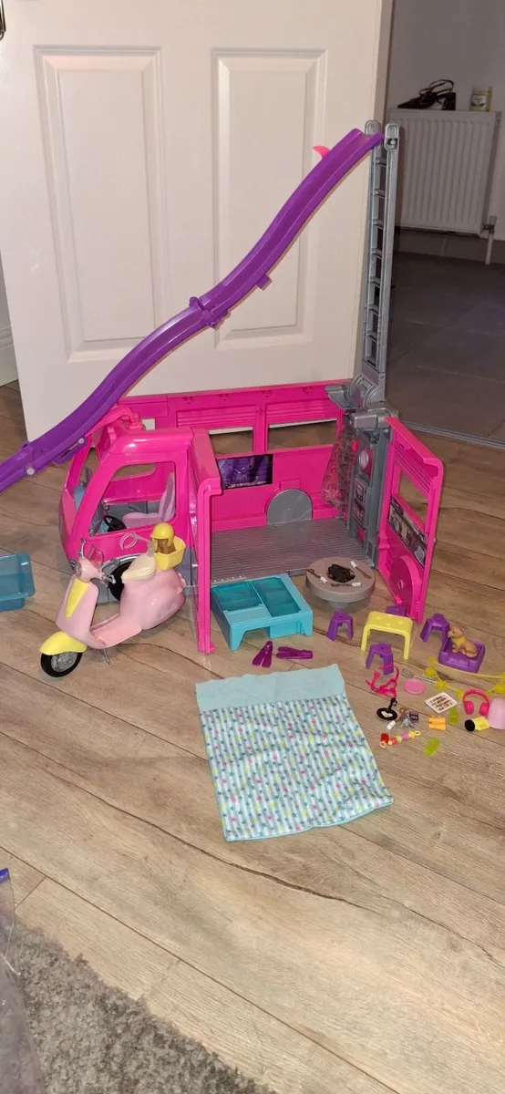 Barbie Camper Van - Image 2