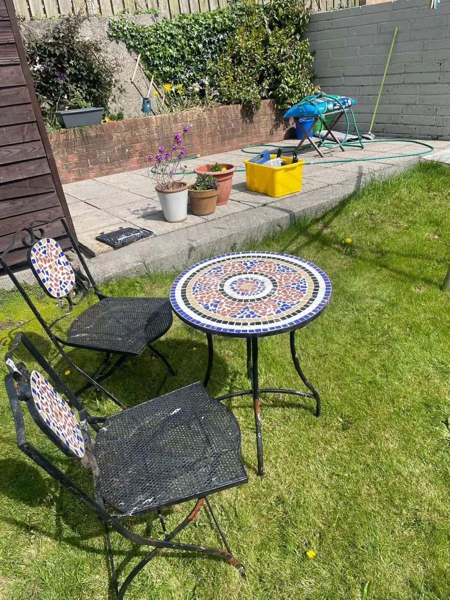 garden furniture - Image 1