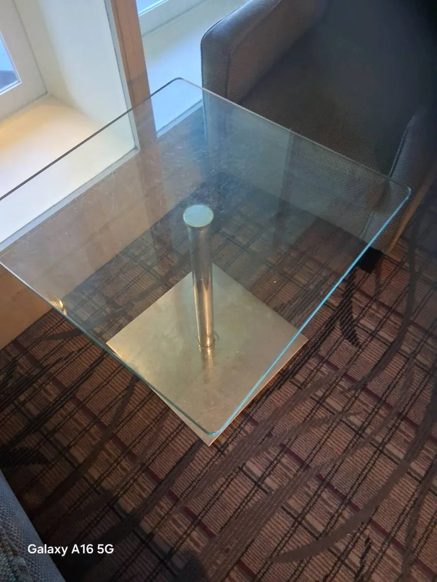 Coffee table and chairs set - Image 2