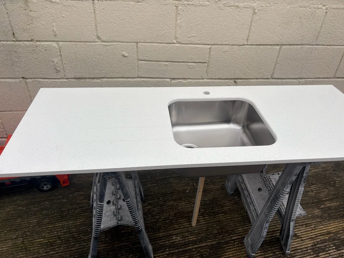 Stone kitchen countertop - Image 4