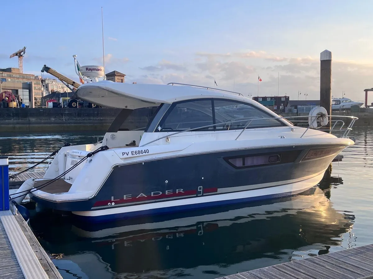 Jeanneau Leader 9 2012 | 2x Volvo D3 200hp - Image 1