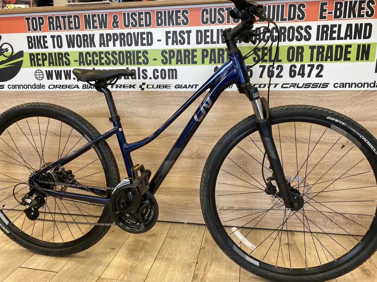 Giant Liv rove 4 (like new) - Image 2