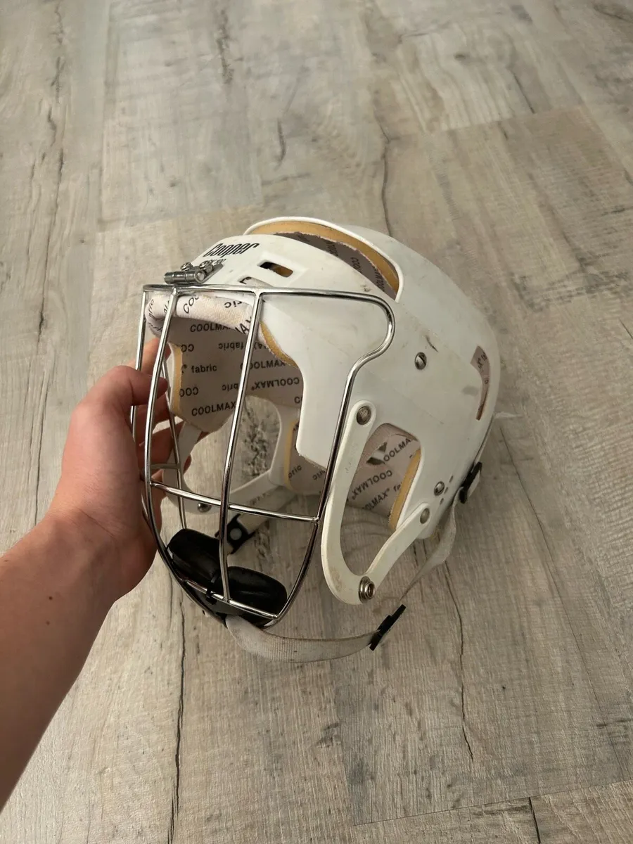 White Cooper Hurling helmet - Image 2