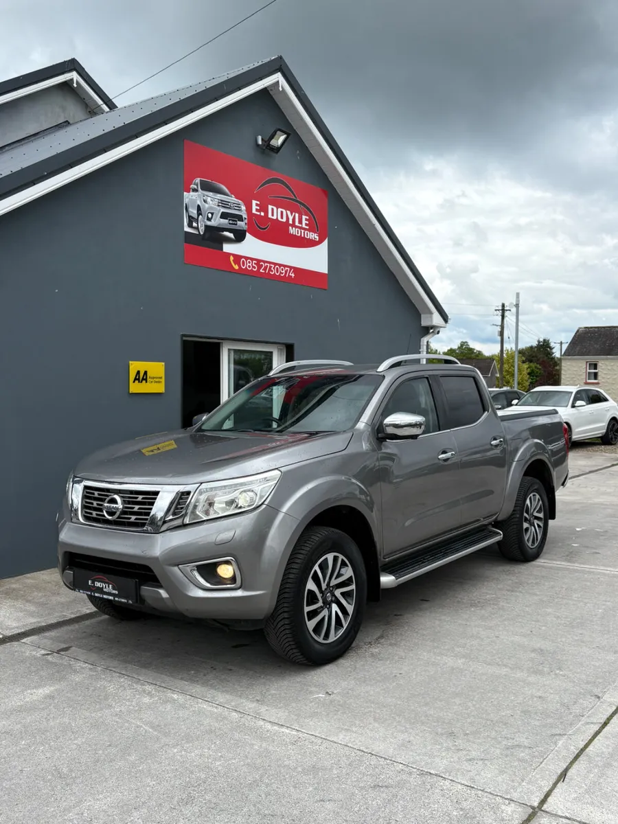 2018 Nissan Navara Tekna - Image 3