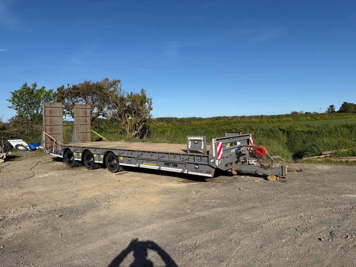 Hogg Low Loader - Image 1