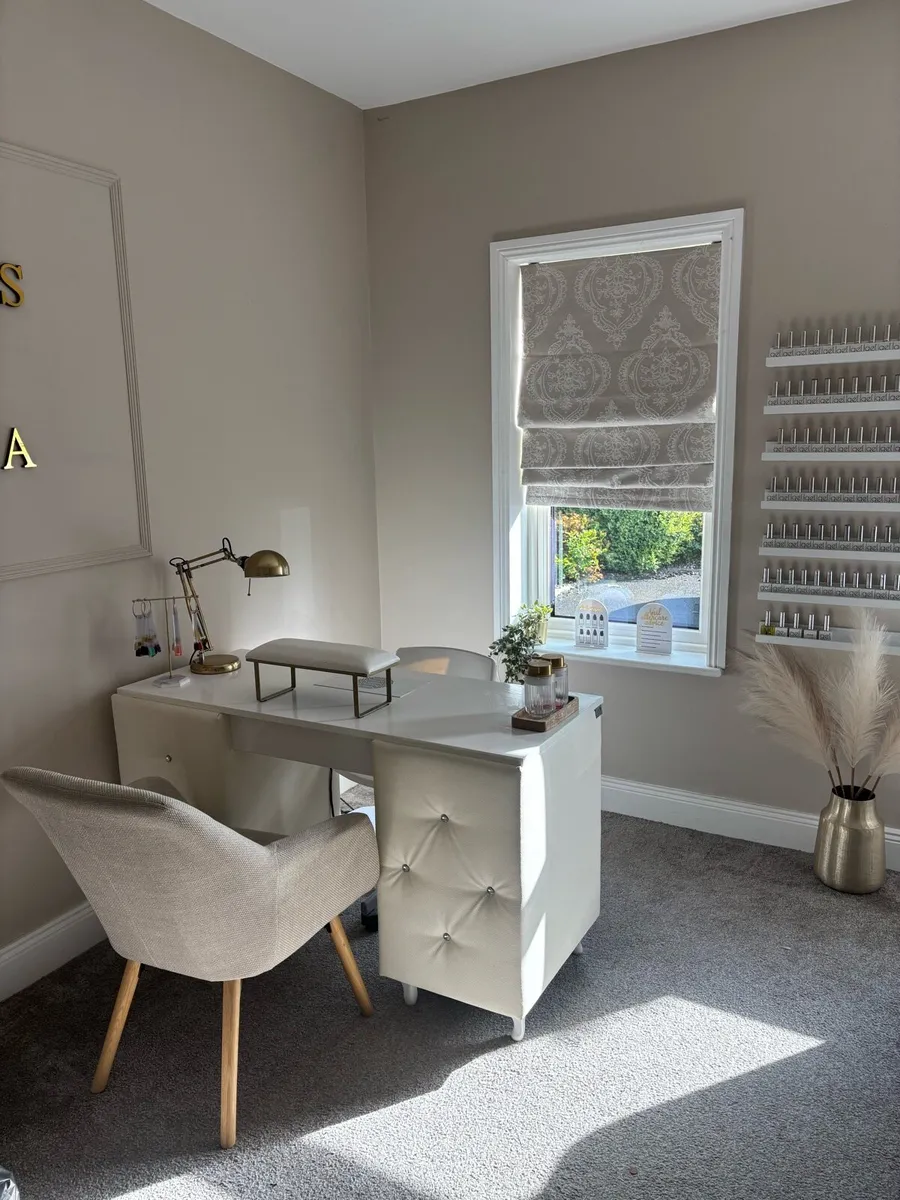 Nail desk /bundle - Image 1