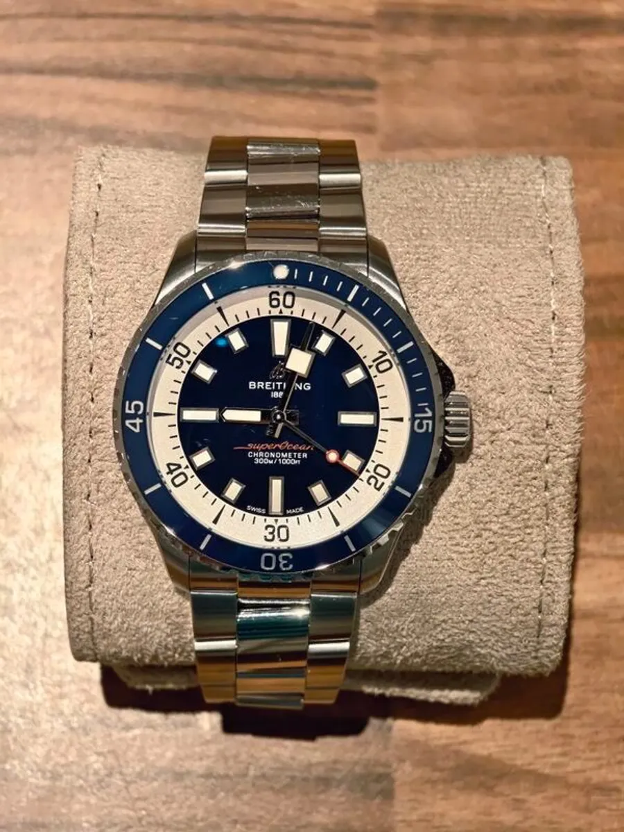 Breitling Super Ocean 42 - Image 1