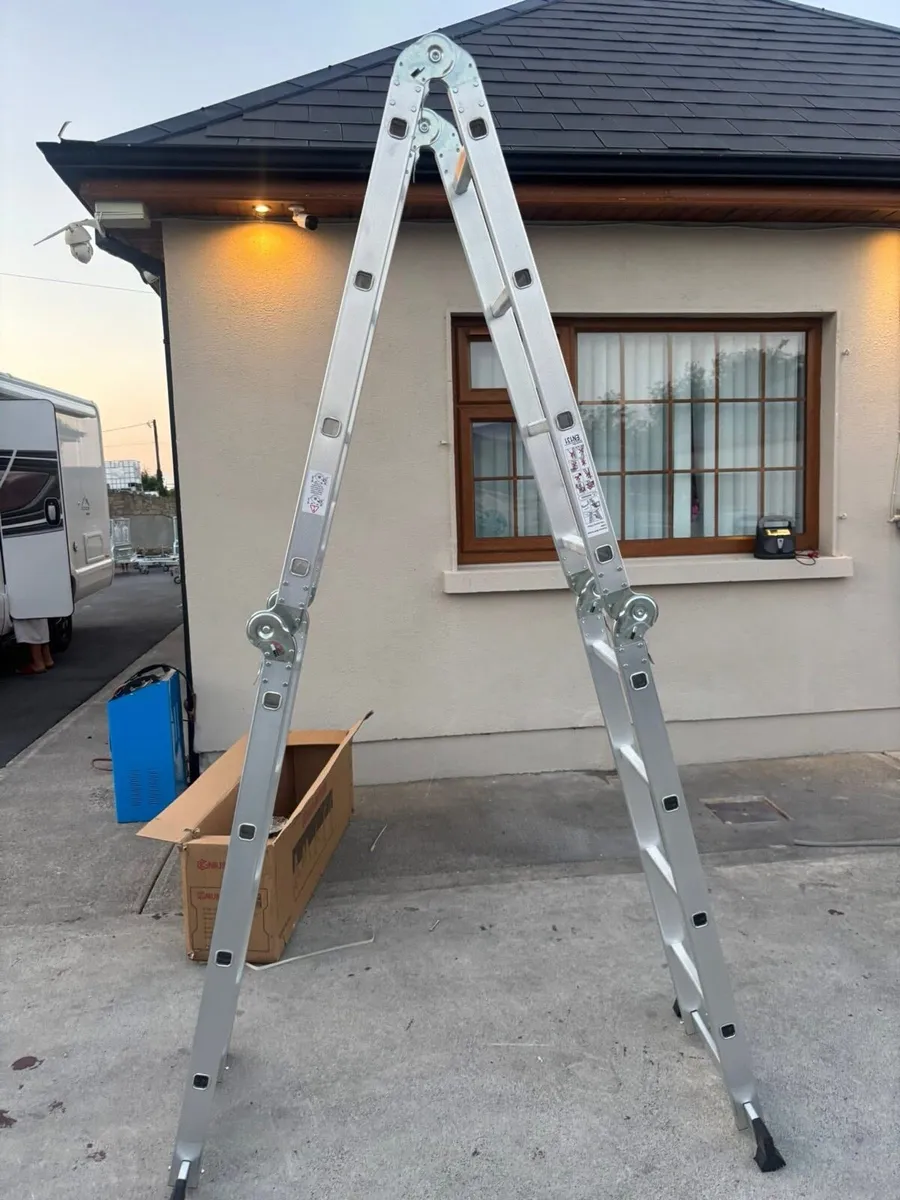 Aluminium scaffolding tower - Image 3