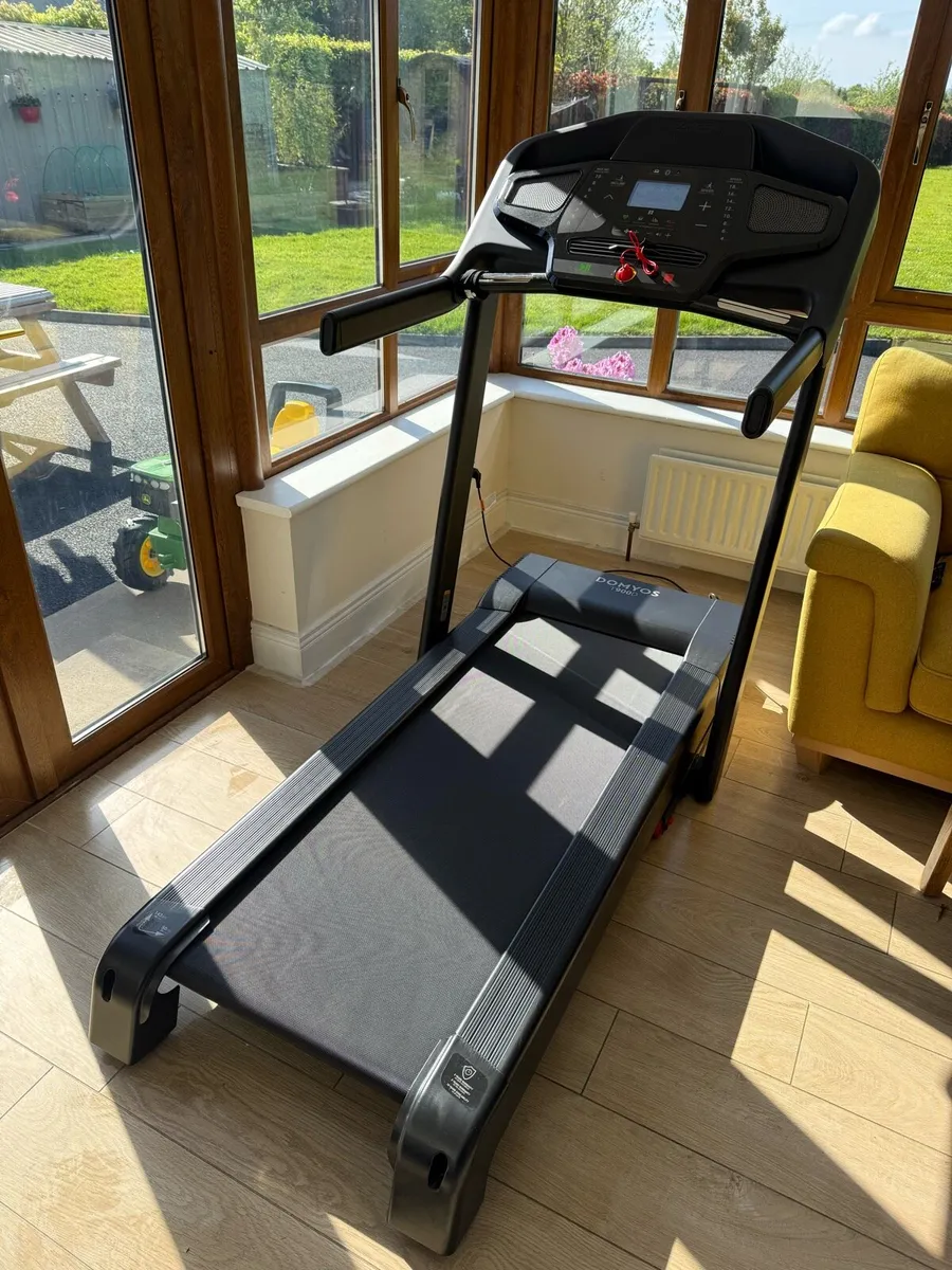 Domyos T900D Treadmill – Excellent Condition - Image 1
