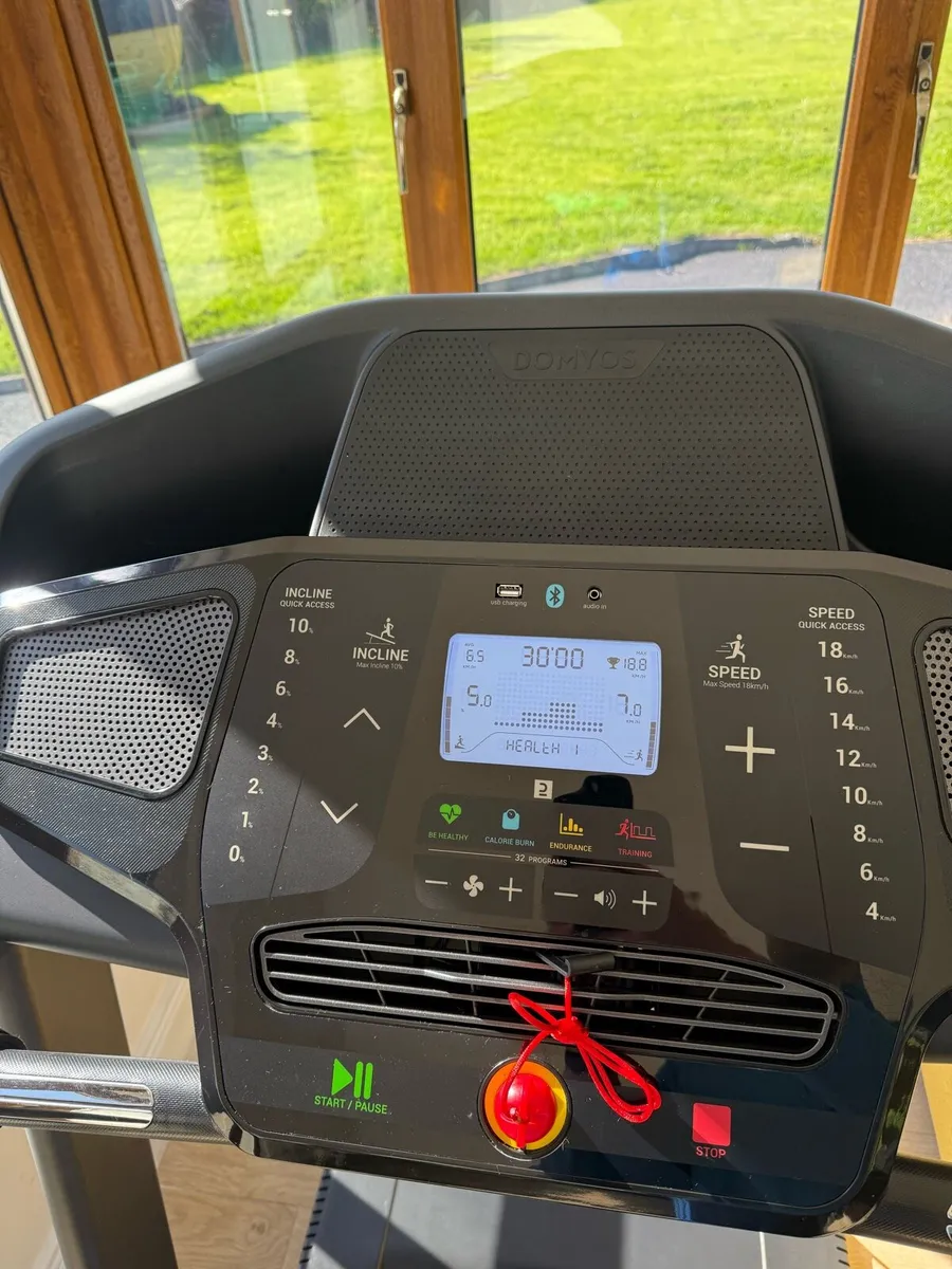 Domyos T900D Treadmill – Excellent Condition - Image 3