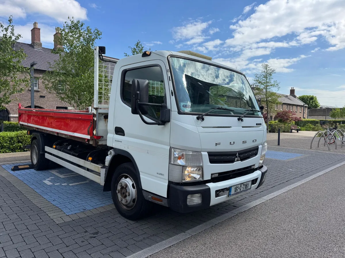 2018 MITSUBISHI CANTER FUSO AUTO TIPPER . - Image 1