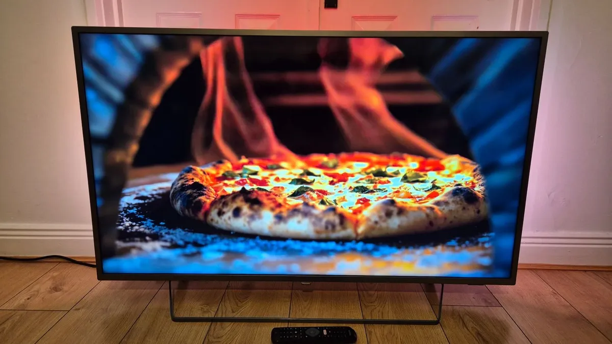 Philips 50" 4K HDR Smart TV (Ambilight) - Image 3