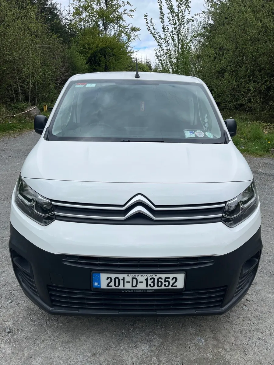 Van - Image 1