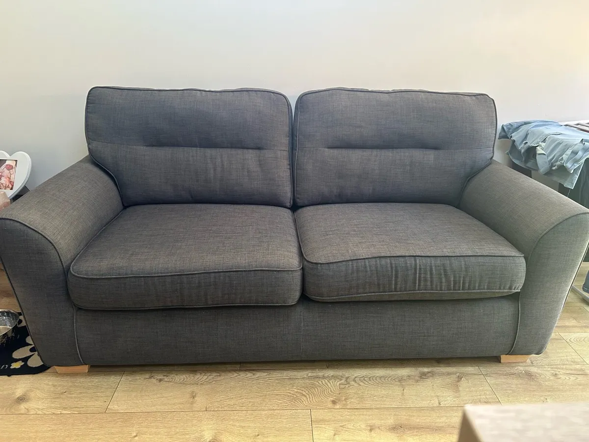 Couch (2 seater)